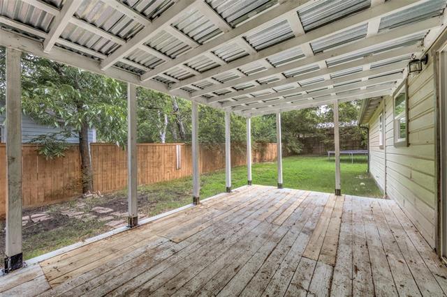 Building Photo - 917 W Washington St