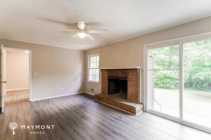 Building Photo - 2324 Old Field Rd