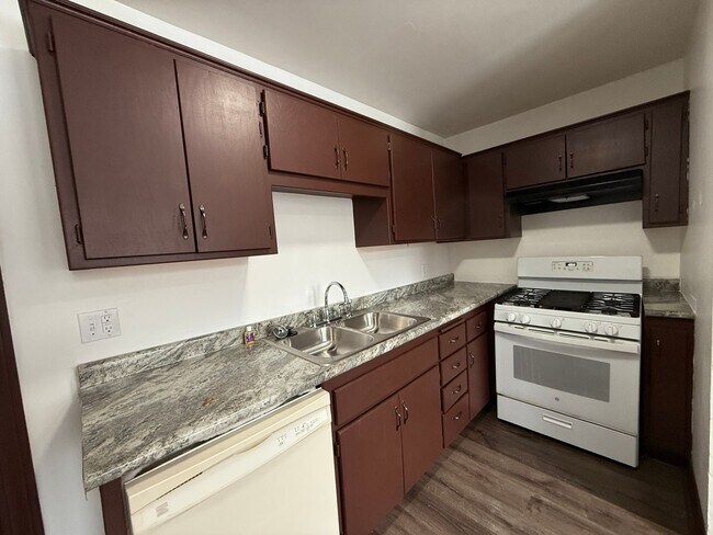 Building Photo - 2807 N 3rd St