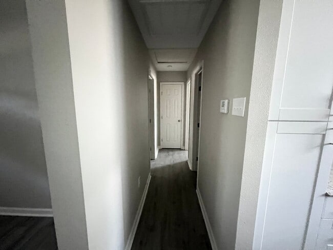 Building Photo - 7440 Bomer Dr