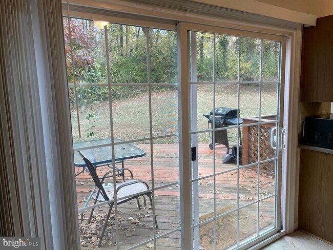 Building Photo - 7140 Westfield Ct