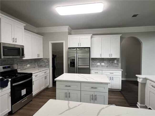 Building Photo - 1510 Belmont Hills Dr