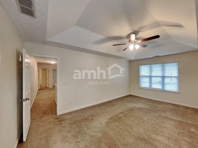 Building Photo - 3254 Ashgrove Ln SW