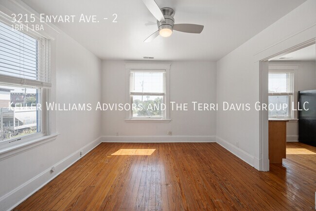 Building Photo - 3215 Enyart Ave