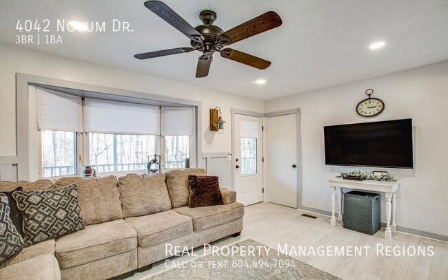 Building Photo - 4042 Novum Rd