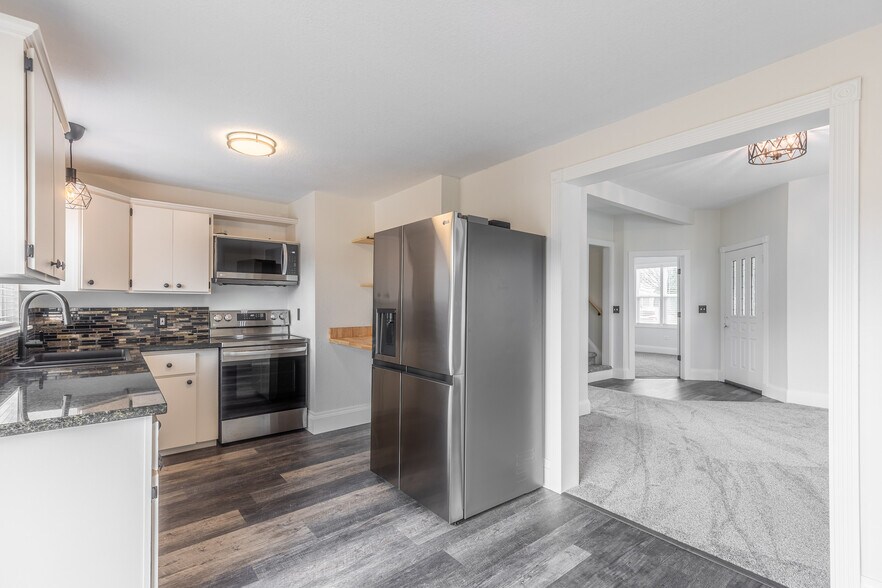 Vic I - 1144 SE 85th Ave