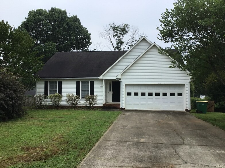Primary Photo - 1754 Springfield Farm Ct