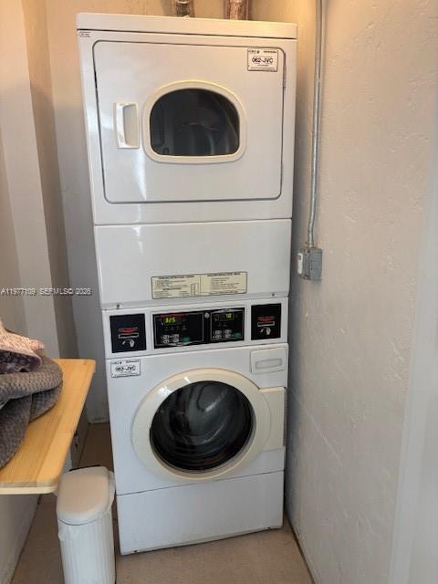 Building Photo - 290 Sunrise Dr