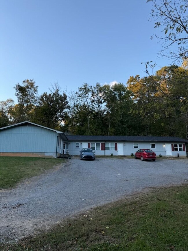 Building Photo - Maynardville 37807 - 2 bedroom, 1 bath apa...