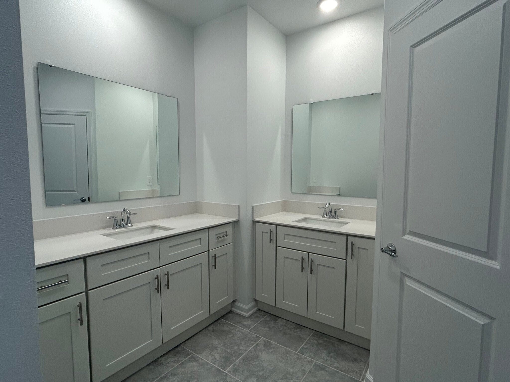 Building Photo - 2147 Sweet Honey Ln