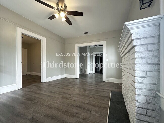 Building Photo - 2899 Dignan St