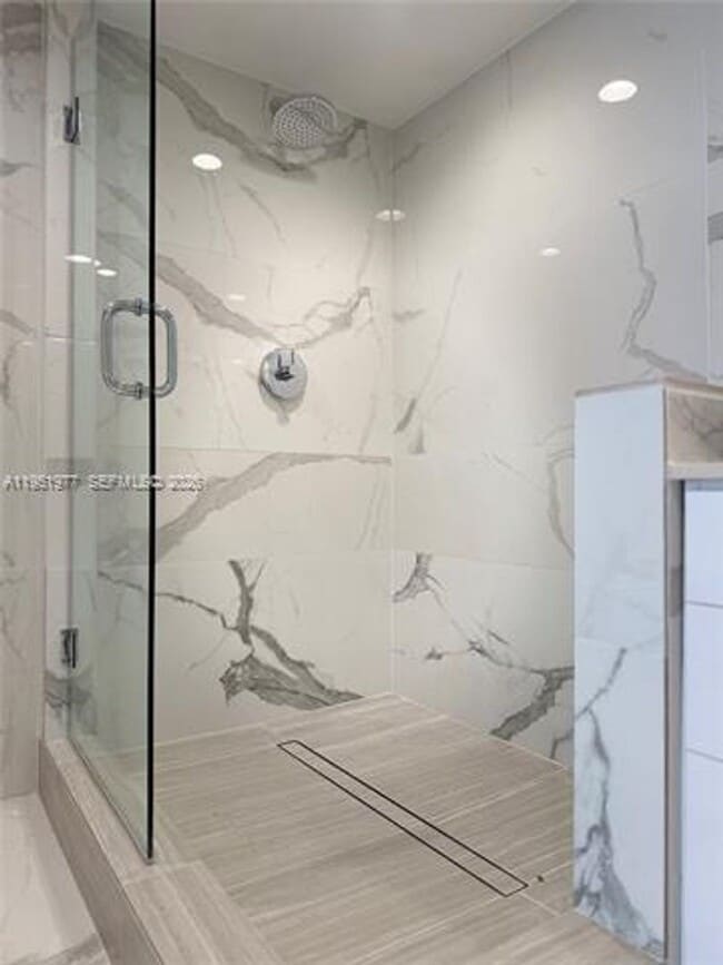 Building Photo - 4000 Towerside Terrace