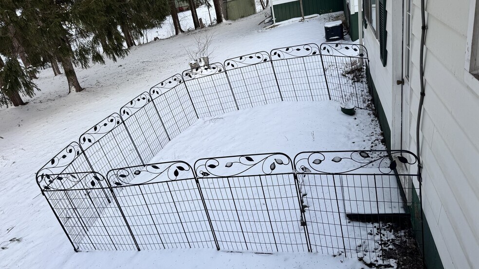 Building Photo - 31 Perimeter Rd