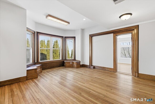 Building Photo - 2750 Whitney Ave