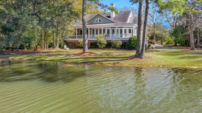 Building Photo - 125 Brandon Way