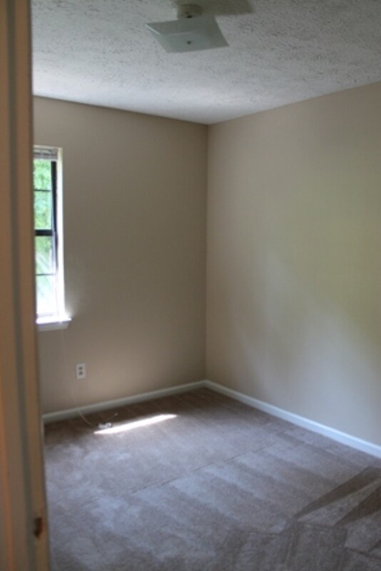 Building Photo - 306A Gillespie Rd