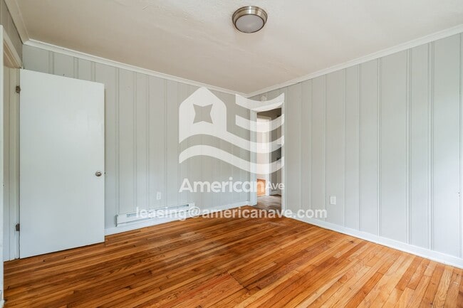 Building Photo - 2823 Shannon St