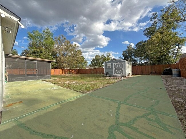 Building Photo - 1384 Valhalla St