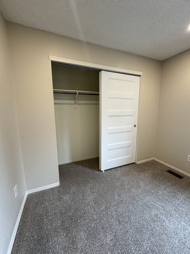 Building Photo - 2603 E Nichols Cir