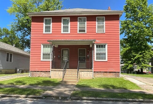 Primary Photo - 122 N Michigan Ave