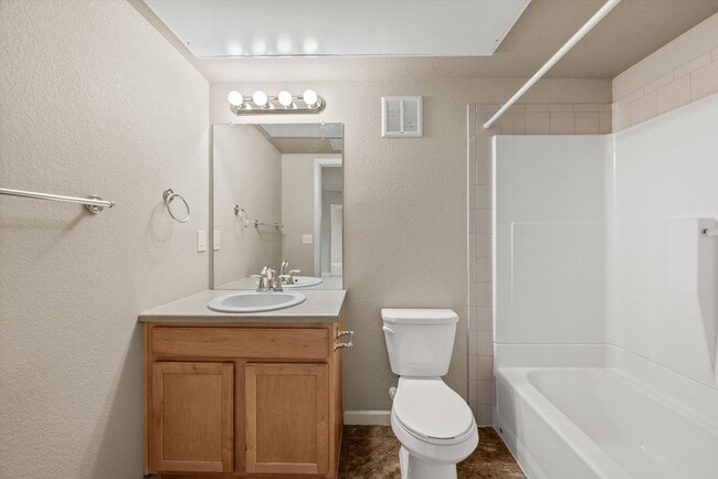 Building Photo - Spacious 2 Bed 2 Bath Condo in Highlands Ranch!!