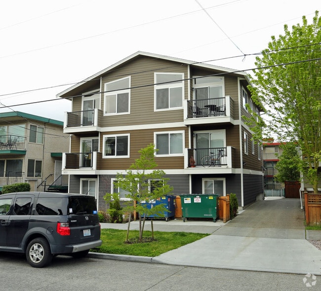 Building Photo - 1431 NW 62nd St