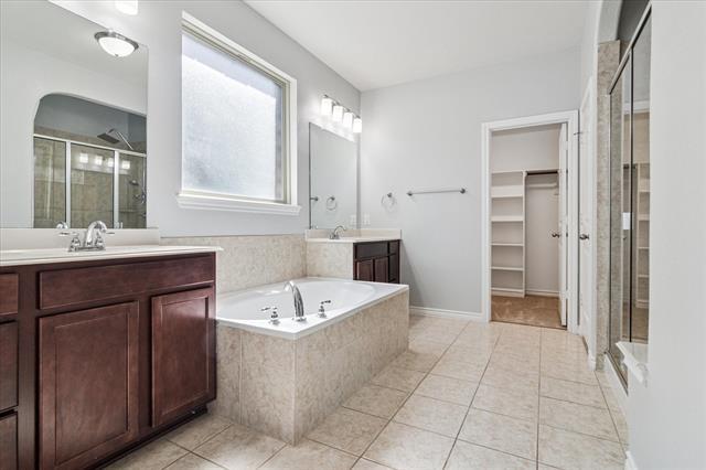 Building Photo - 1017 Lavender Dr