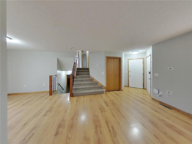 Building Photo - 7192 Mourning Dove Rd