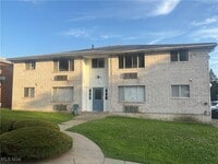 Building Photo - 2000 Woodlawn Ave NW