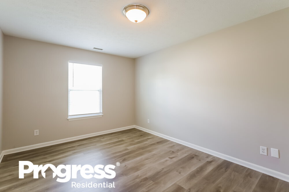 Building Photo - 11402 High Grass Dr