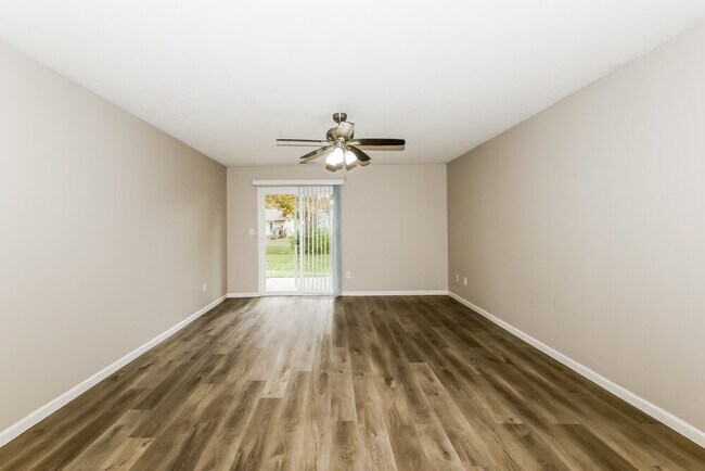 Building Photo - 117 Hilltop Farms Blvd