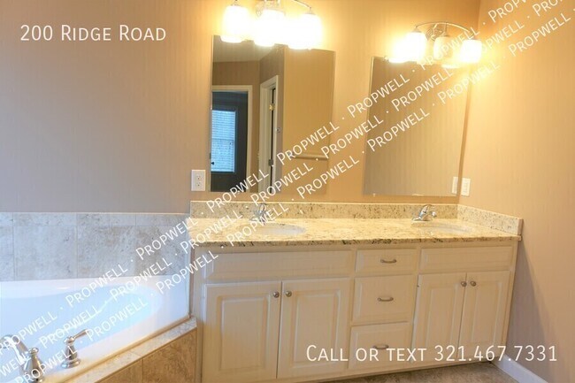Building Photo - 200 Ridge Road-