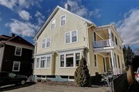 Building Photo - 118 Everett Ave