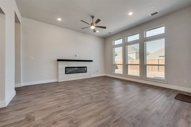 Building Photo - 6257 White Creek Drive