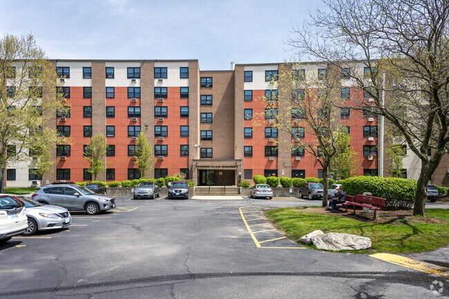 Main Entrance Wide View - Riveredge Village Apartments