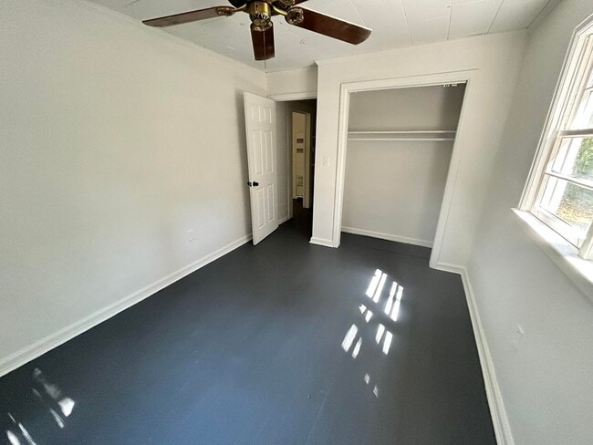 Building Photo - 209 Griffith Ave E