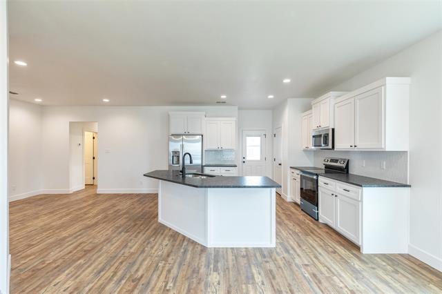 Building Photo - 8001 Sawdust Trl