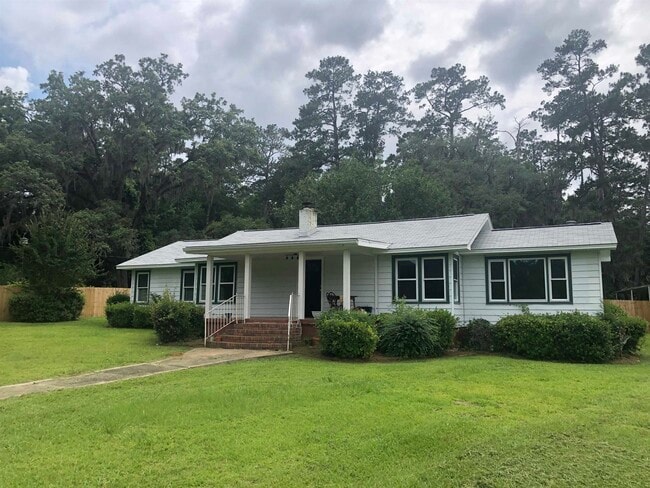 Building Photo - 3022 Livingston Rd