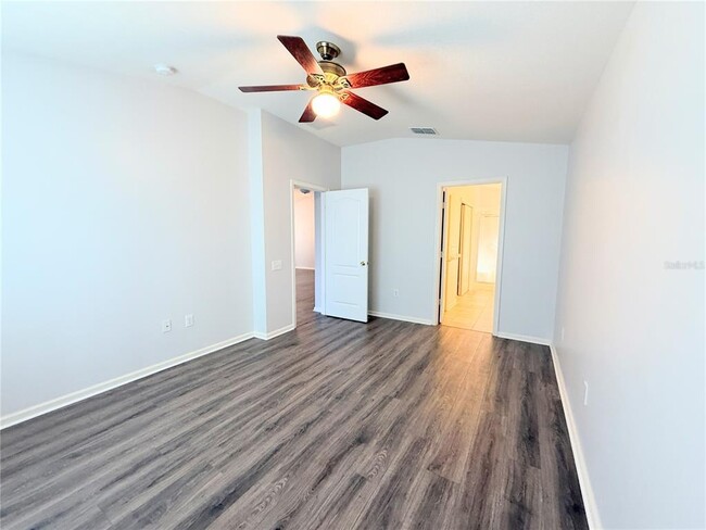 Building Photo - 5044 Gato Del Sol Cir