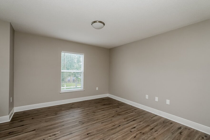 Building Photo - 12923 Tribute Dr