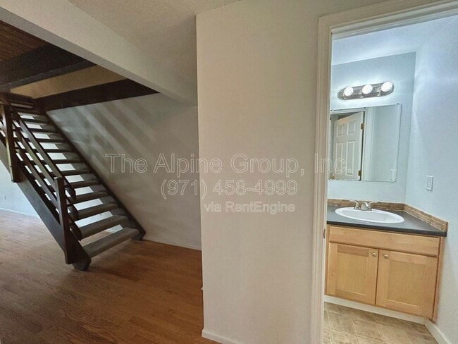 Building Photo - 4905 SW 152nd Ave