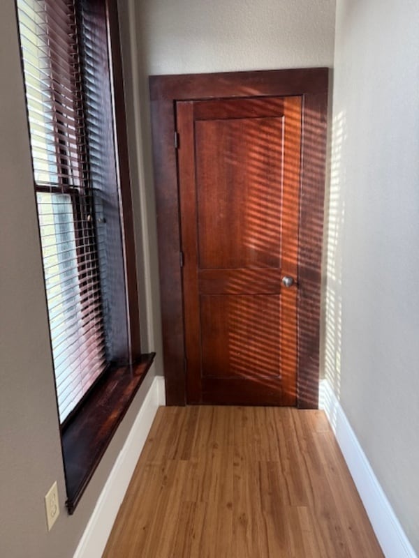 Building Photo - 201 E Main St