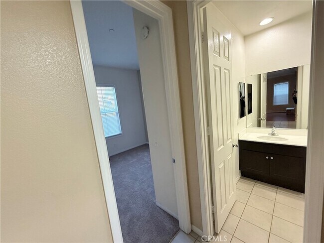 Building Photo - 4571 Vincent Way