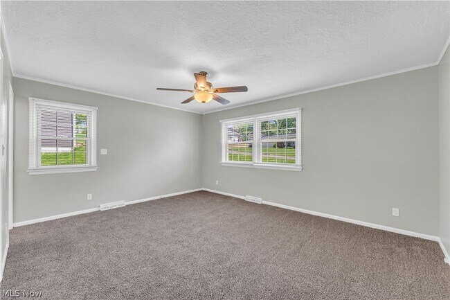 Building Photo - 1183 Romayne Dr