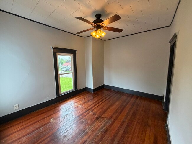 Building Photo - 1132 Gilbert-