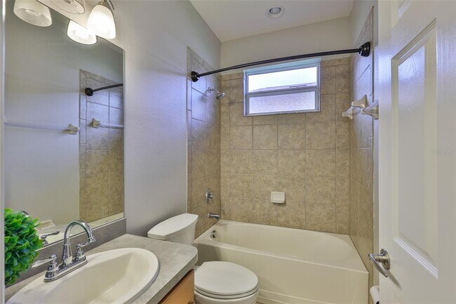 Building Photo - 813 Seminole Sky Dr