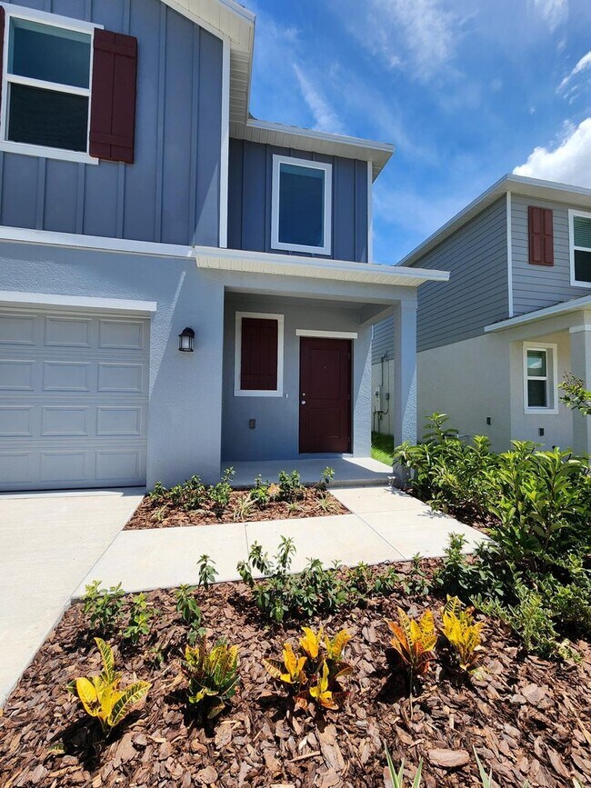 Building Photo - GORGEOUS 4-Bedroom Home in Lake Wales