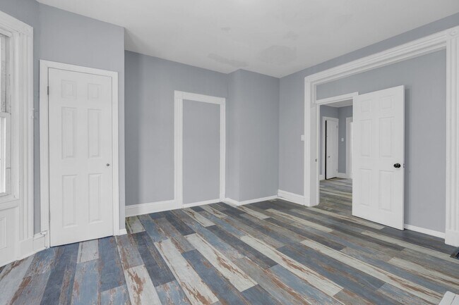 Building Photo - 555 Jefferson Ave