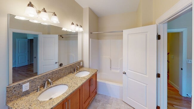 Building Photo - 3016 Patterson Ave