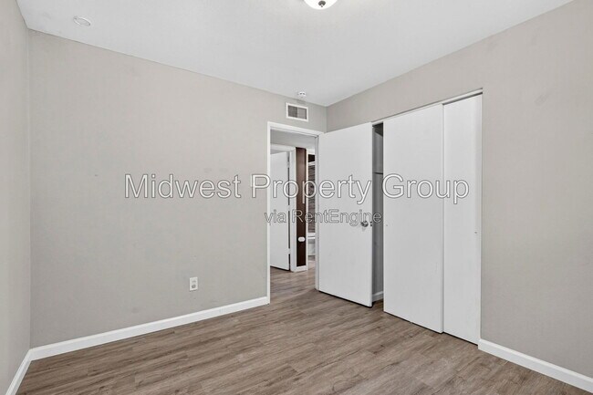 Building Photo - 690 Central Pkwy
